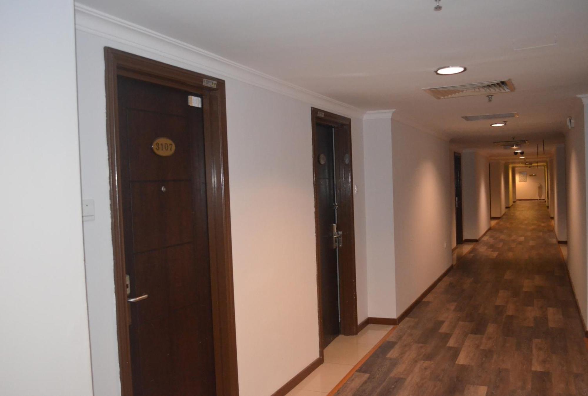 Td Plaza Hotel Кота-Кинабалу Экстерьер фото